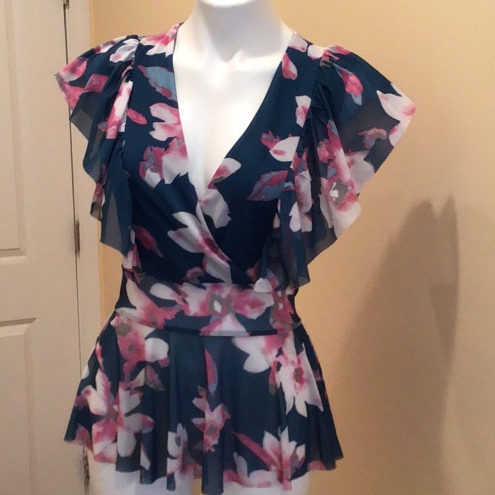 Ruffled waist and sleeves floral mesh top